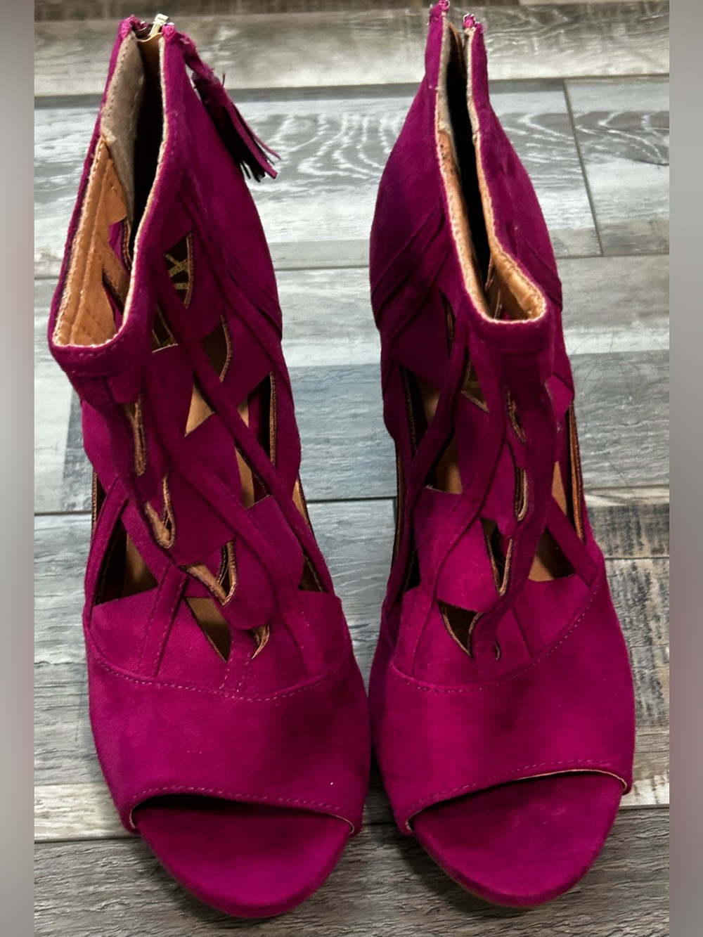 XOXO Faux Suede Peep Toe Cut Out Ankle Bootie Magenta Size: 8